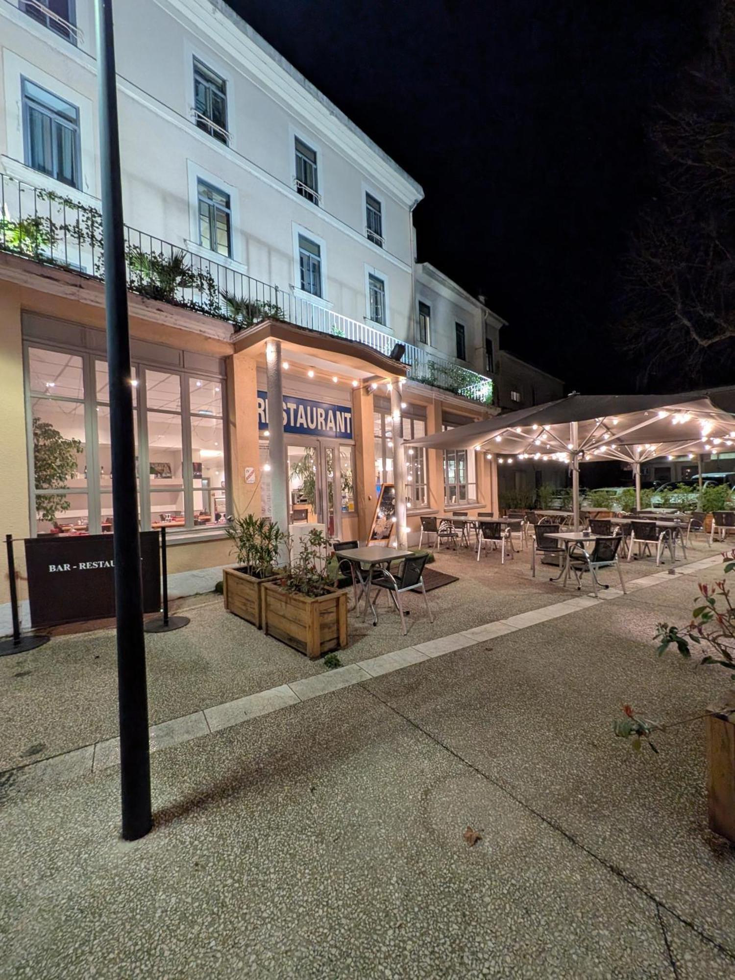 Kyriad Centre - & Restaurant & Bar - La Galerie D'art Des Princes - Provence Alpes Cote D'azur - France - Proche A7-a9 - Exit21- Chateauneuf-du-pape Avignon Bollene Nimes Hotel Orange (Vaucluse)